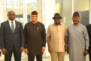 Group Photograph by NDDC Officials with Gov Umoh Eno Akwa Ibom State Governor